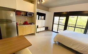 Studio c/ vaga prox. Augusta e Paulista com sacada